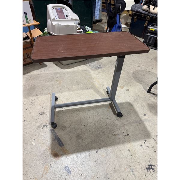 Rolling cart