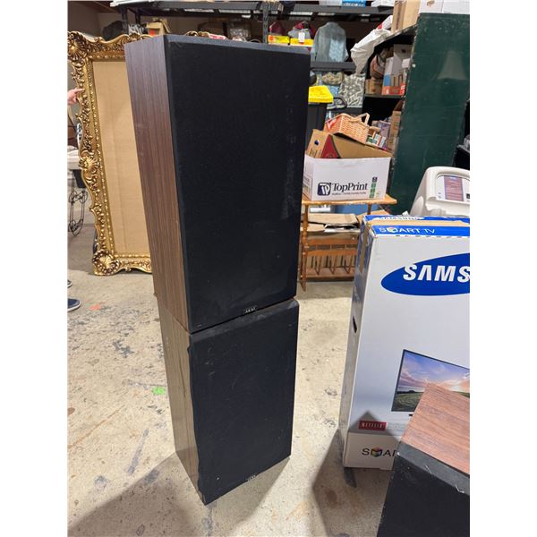 Akai speakers