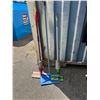 Image 1 : Cleaning items