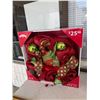 Image 1 : Christmas wreath