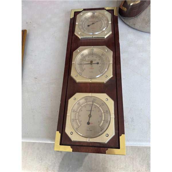 Sunbeam Thermometer barometer humidity