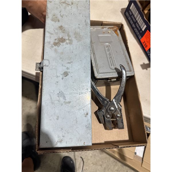 Metal containers with punch