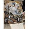 Image 1 : Nuts and other hardware
