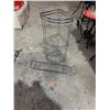 Image 1 : Corner shelf and adjustable bath tray