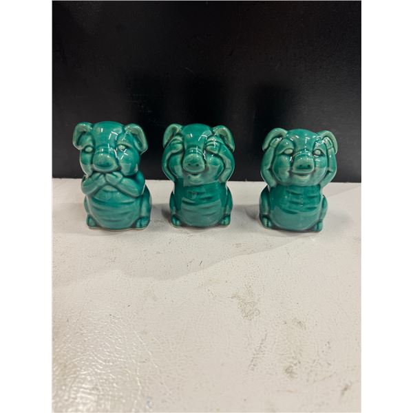 Speak no evil see no evil no evil pigs