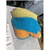 Image 1 : Handcrafted blanket