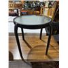 Image 1 : Patio table