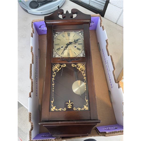Danielle Dakota key wine with key clock