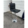 Image 1 : Hight adjustable Stool