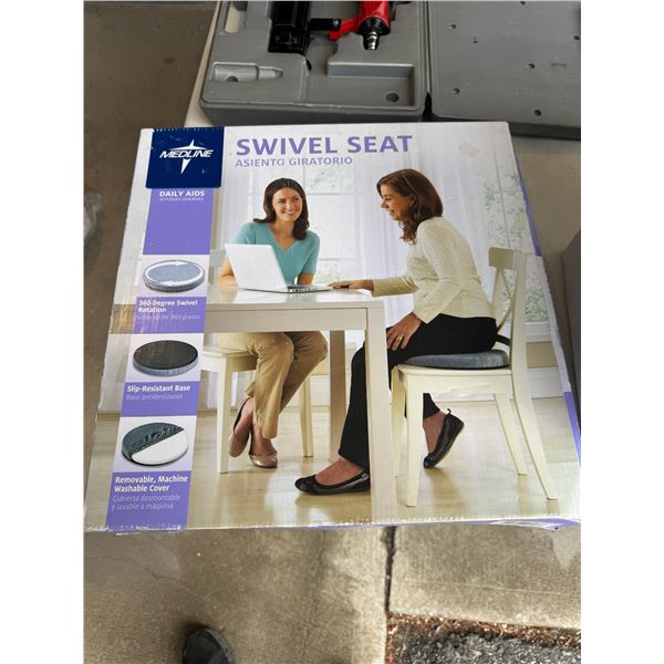 Swivel seat