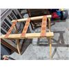Image 1 : Luggage stand