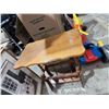 Image 1 : Side table