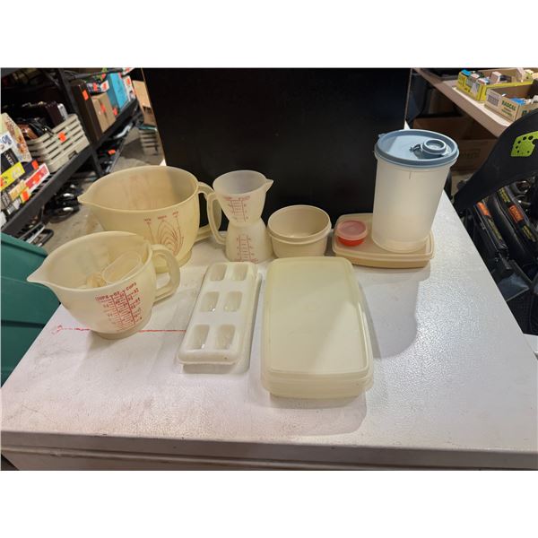 Vintage tupperware