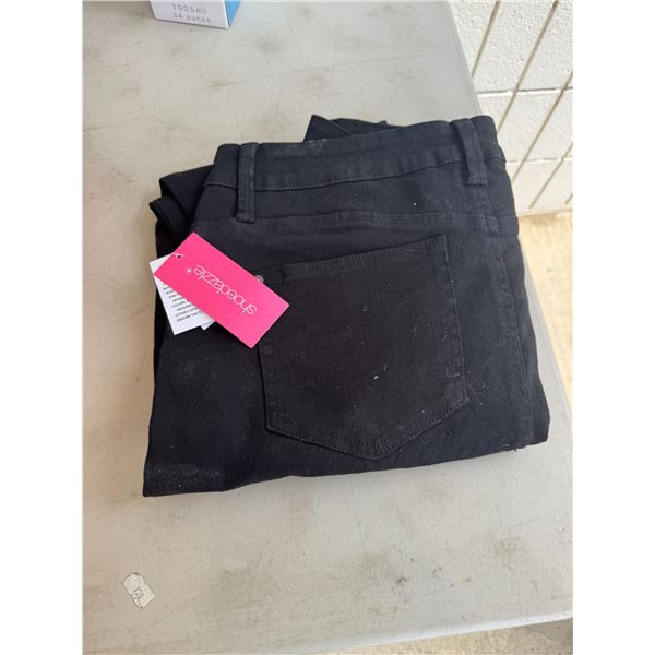 NWT jeans size 16 W