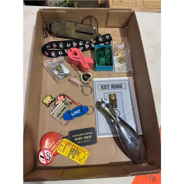 Miscellaneous collectibles, keychains, scale, shoehorn, etc.