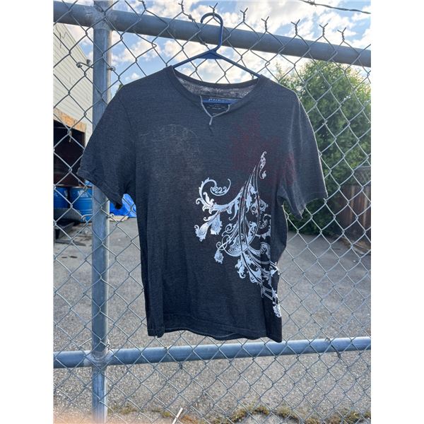 New guess shirt size medium tag removed