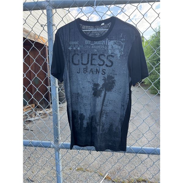 New guess shirt size medium tag removed