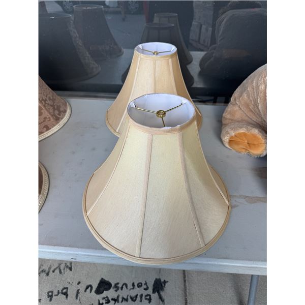 Pair lampshades