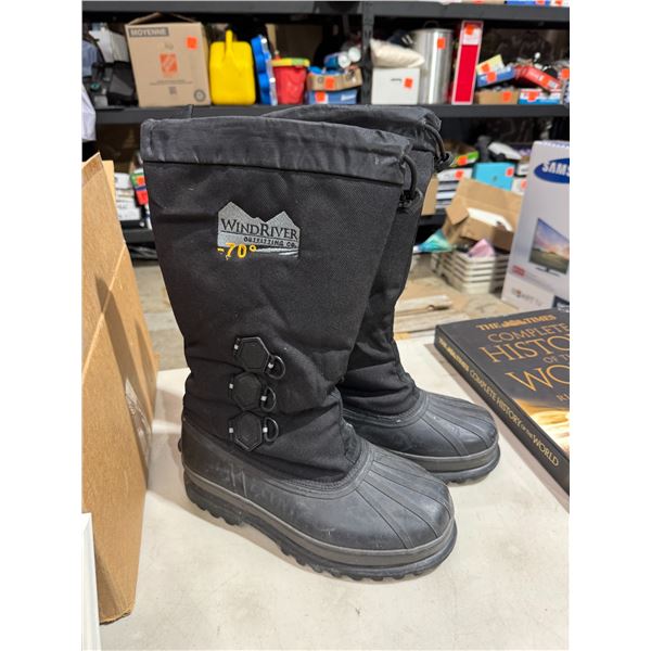 Wind River -70 size 10 boots