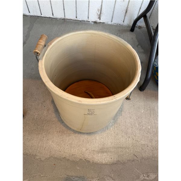 Imperial  5 crock