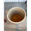 Image 2 : Imperial  5 crock