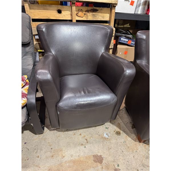 Accent chair
