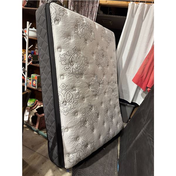 Queen  mattress and boxspring