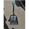 Image 1 : Yardwork shovel