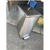 Image 1 : Step garbage can