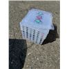 Image 1 : Storage bins