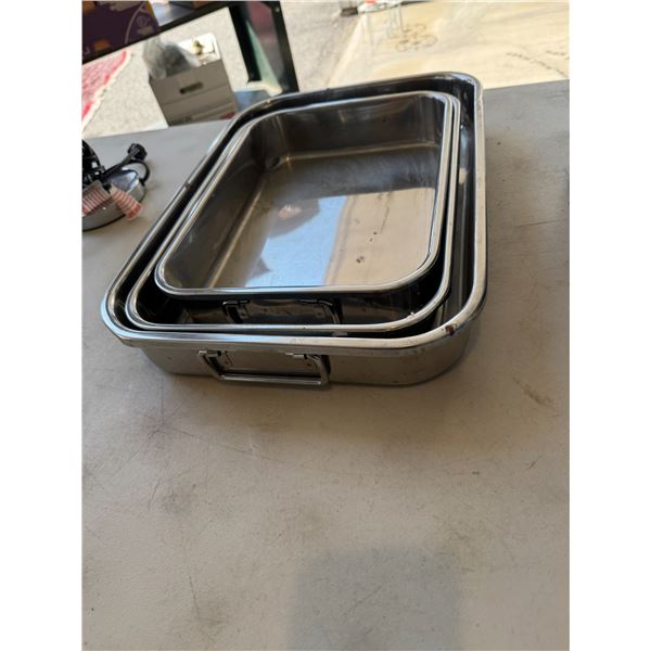 Baking pans