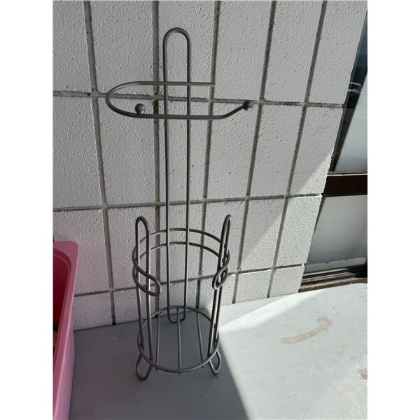 Toilet paper stand