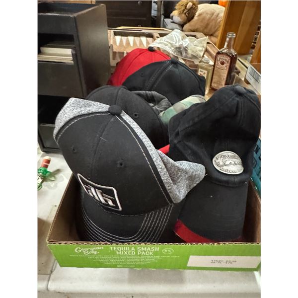 Caps