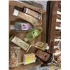 Image 1 : Bath and beauty items
