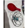 Image 1 : Spoon rest and candle