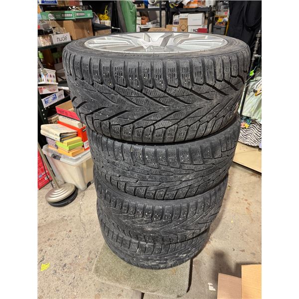 Tires 275/40 R 20 M&S