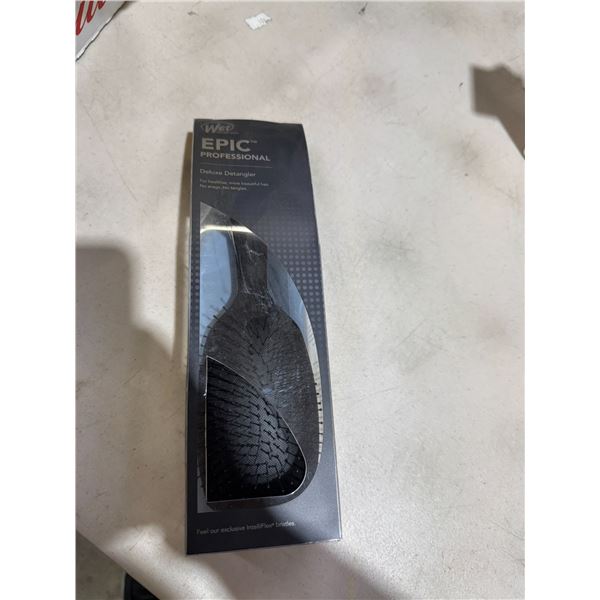 Epic professional deluxe detangler