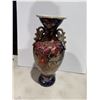 Image 2 : Antique Asian art vase