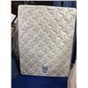 Image 1 : Queen Mattress and box spring