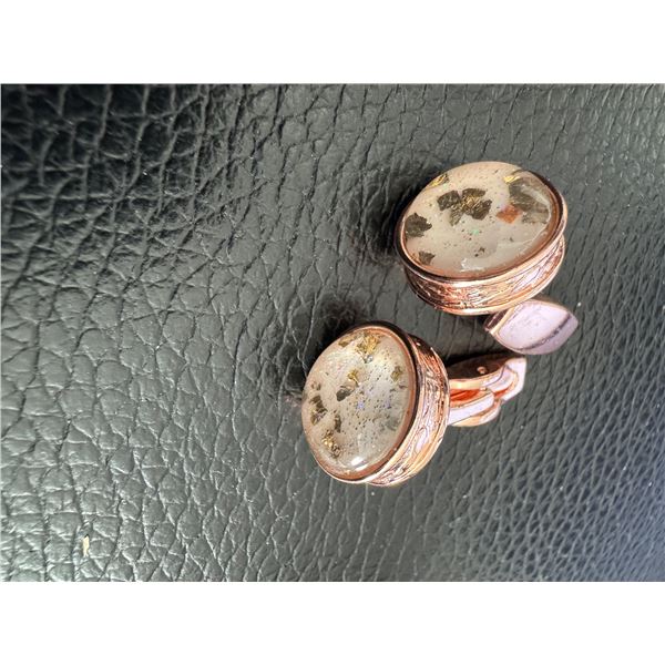 cufflinks