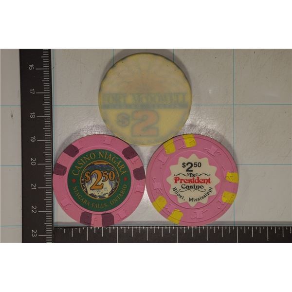 3 PLASTIC CASINO GAMING CHIPS: $2 FORT MCDOWELL,