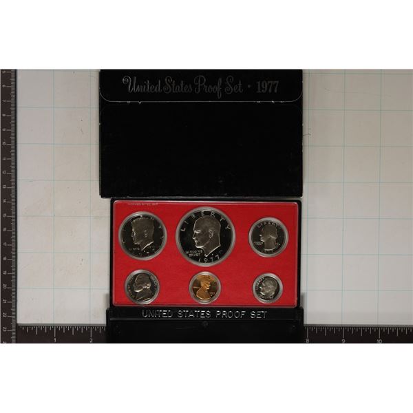 1977 US PROOF SET (WITH BOX)  LID IS BUSTED OFF