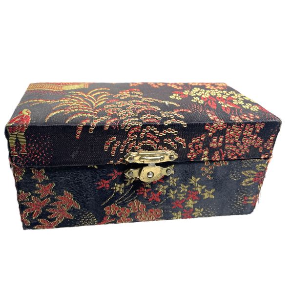 Boading Balls in Decorative Box