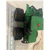 Image 3 : ERTL John Deere Green Farm Toy