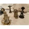 Image 7 : Collection of vintage brass figurines and decorative items