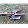 Image 2 : THREE Shovels , metal