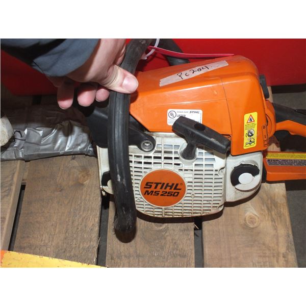 Stihl ms 250 Gas Powered Chainsaw