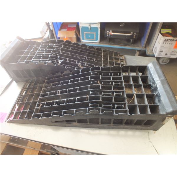 2 Plastic Car Ramps