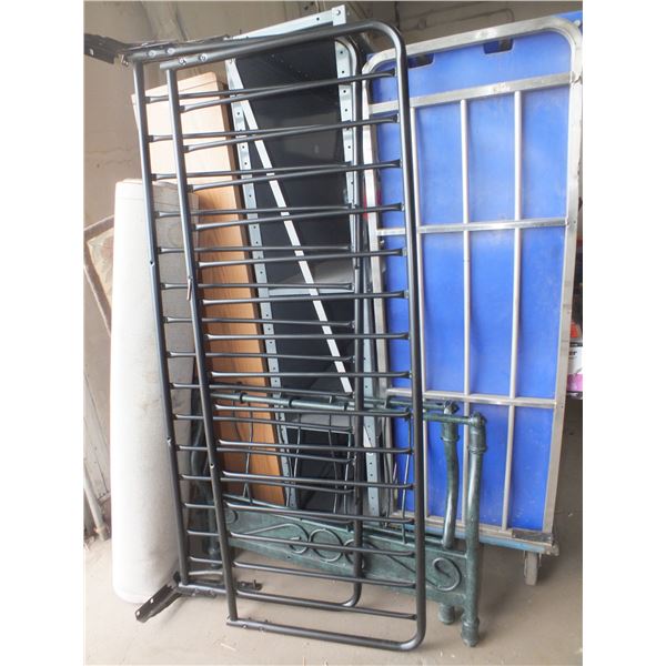 Queen Sized Futon Frame no Matt