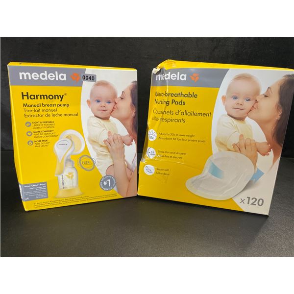 1 Medela Harmony Manual Breast Pump & Box of Nursing Pads (120 Pack) - Damaged Box/New Sealed